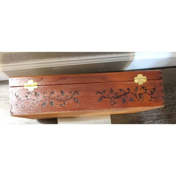 Wooden Handmade Folk Art Carved Painted Lover Carrying Box 12x10x3" Signed OOAK - Picture 6 of 16